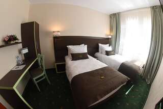 Отель Hotel Fantanita Haiducului Bradu Двухместный номер с 1 кроватью или 2 отдельными кроватями-2