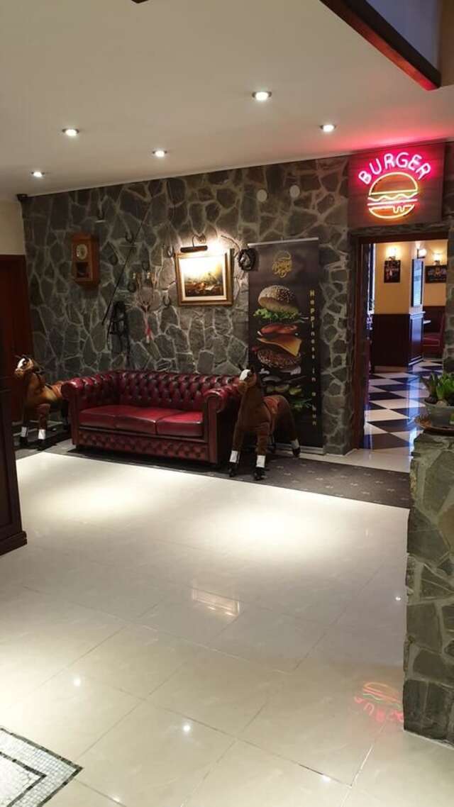 Отель Hotel Fantanita Haiducului Bradu-6